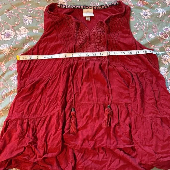 Knox Rose Burgundy Flowy Bohemian Top - Picture 4 of 9